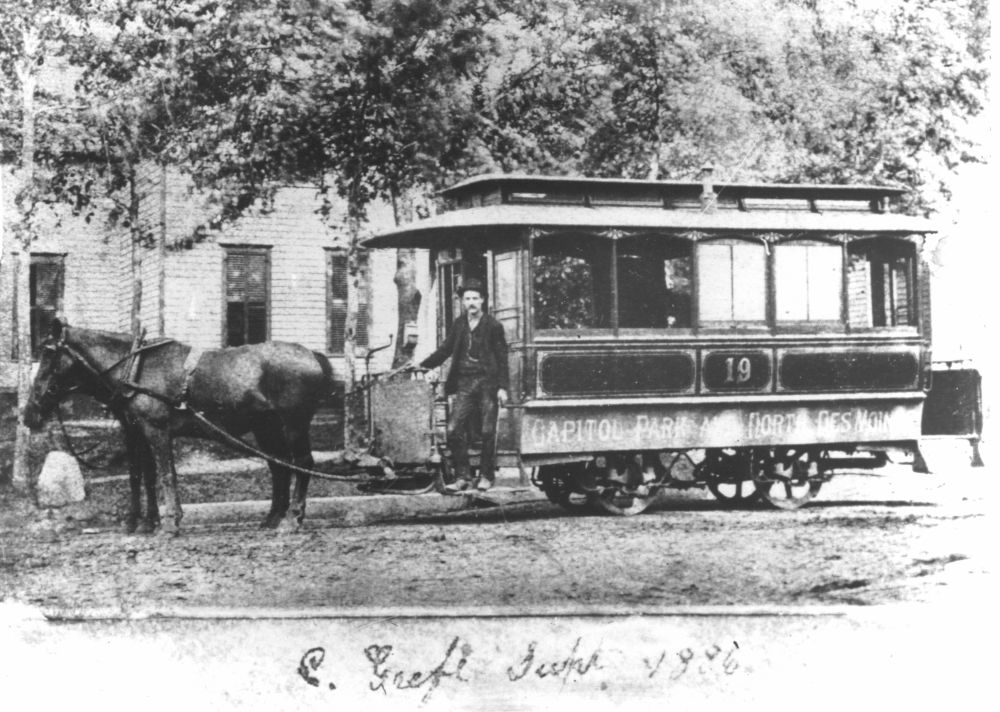 des moines first street car with a horse 